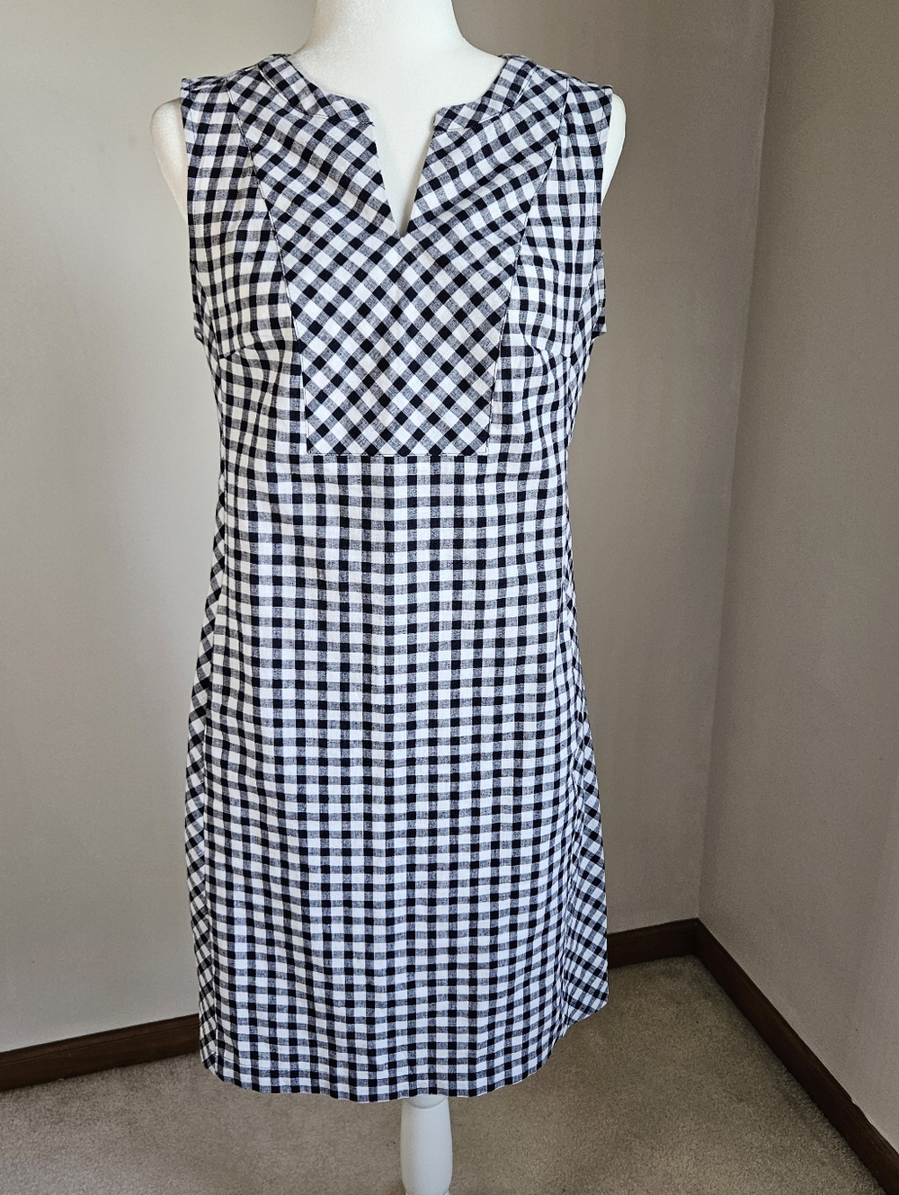 Talbots 8P Bib Front Black White Linen Blend Gingham Sleeveless Shift Dress